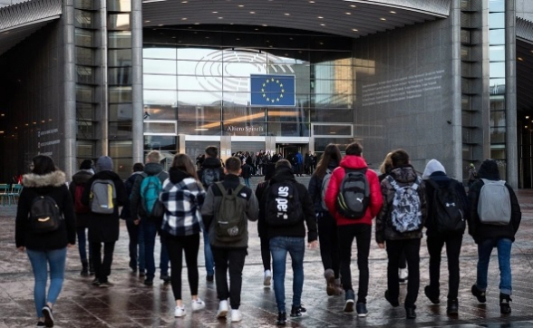 Страны ЕС пригрозили судом из-за объема полномочий Европарламента