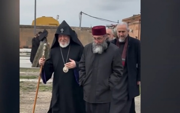 Վեհափառն ու Միքայել Սրբազանը հանդիպել են (տեսանյութ)