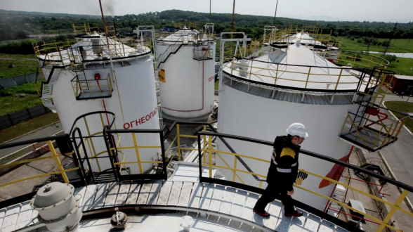 Сербия и Венгрия вводят временный запрет на экспорт нефти и топлива