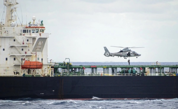 Франция перехватила следовавший из России танкер