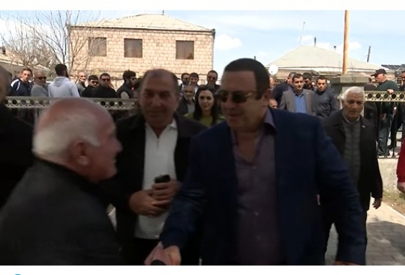 Գագիկ Ծառուկյանն այցելել է Նոր Խարբերդ, Արևաբույր, Նորամարգ և Ռանչպար գյուղեր (տեսանյութ)