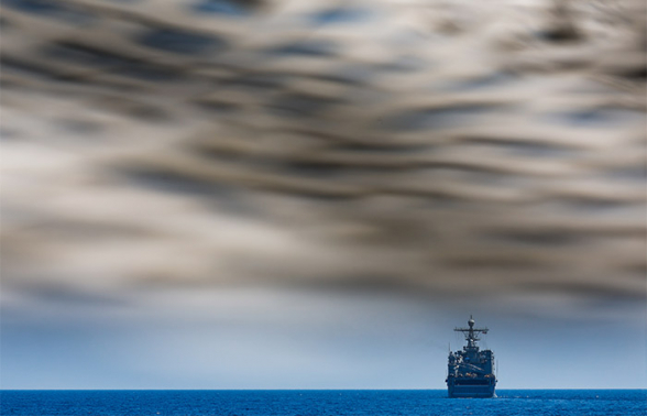 ВМС США направляют группу минных тральщиков в район Ормузского пролива