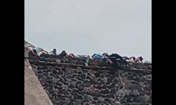 13 человек пострадали при стрельбе у пирамид в Мексике