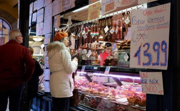 ЕК подаст в суд на Венгрию из-за налога на розничную торговлю – FT