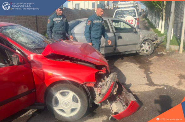 Երևանում բախվել է 2 «Opel»․ կա տուժած