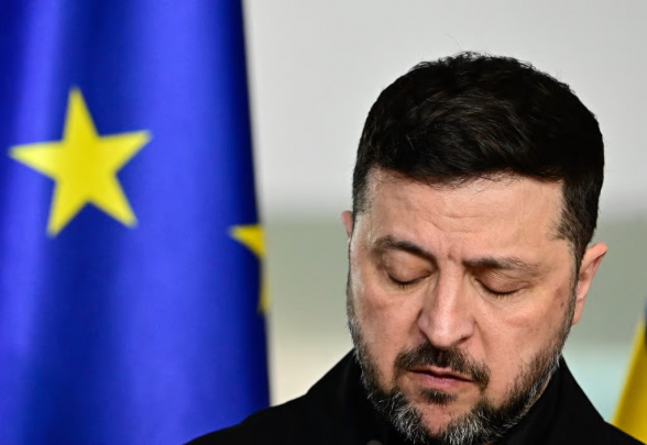 Новый коррупционный скандал на Украине стал кошмаром для Зеленского – «Politico»