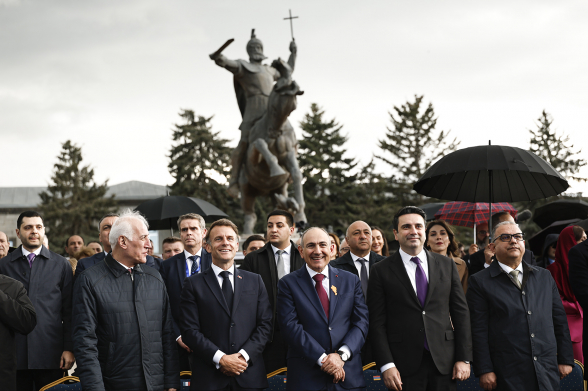 Մակրոնի այցը Գյումրի սկանդալով է ուղեկցվել․ «Հրապարակ»