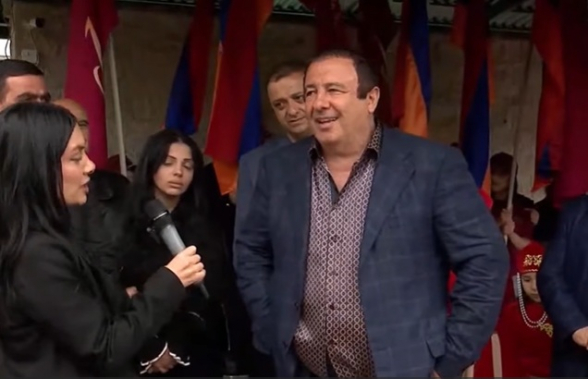 Ավինյա՛ն, դու քաղաքապետ ես, ոչ թե մայկա-տրուսիկ տպող. Ծառուկյան (տեսանյութ)